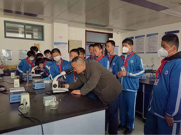 践行“二十大”精神，促进区域教育一体化             --长清区第一初级中学参观环境科学与工程学部